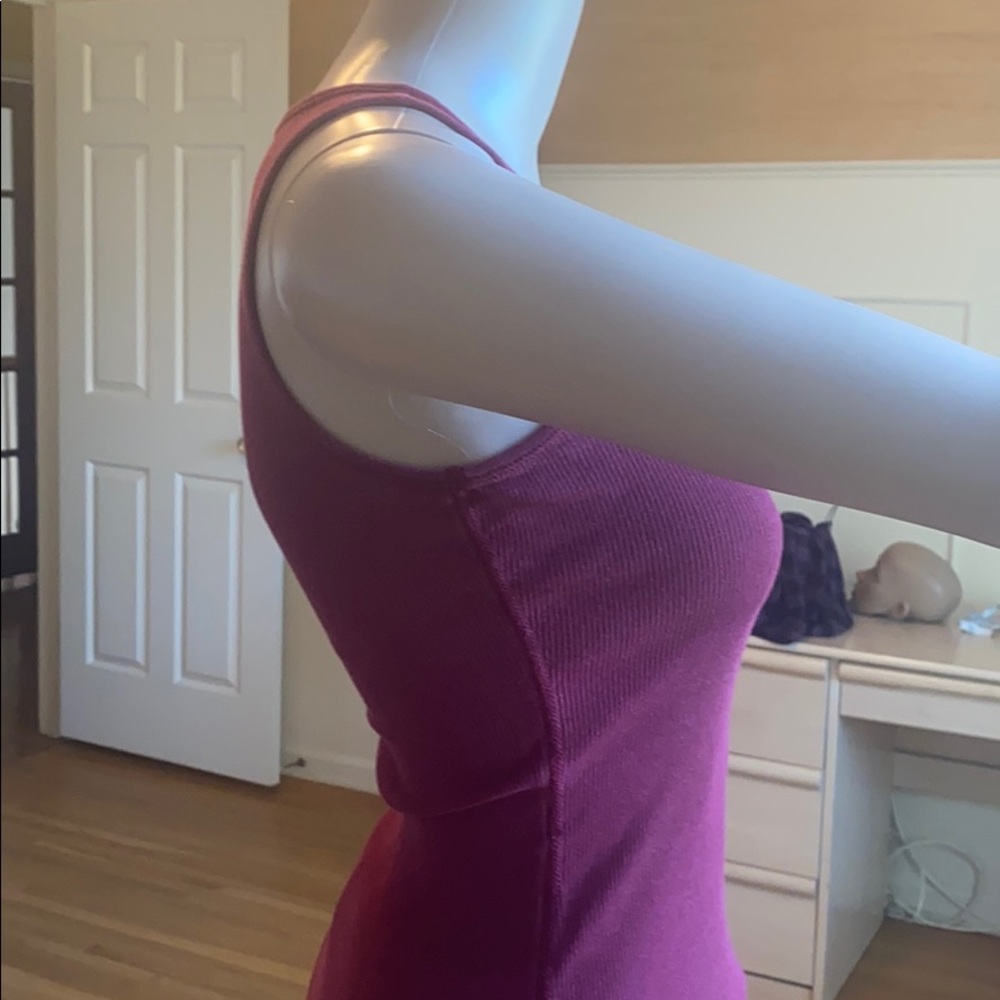 Abercrombie ribbed, stretch tank top. - Picture 3 of 4